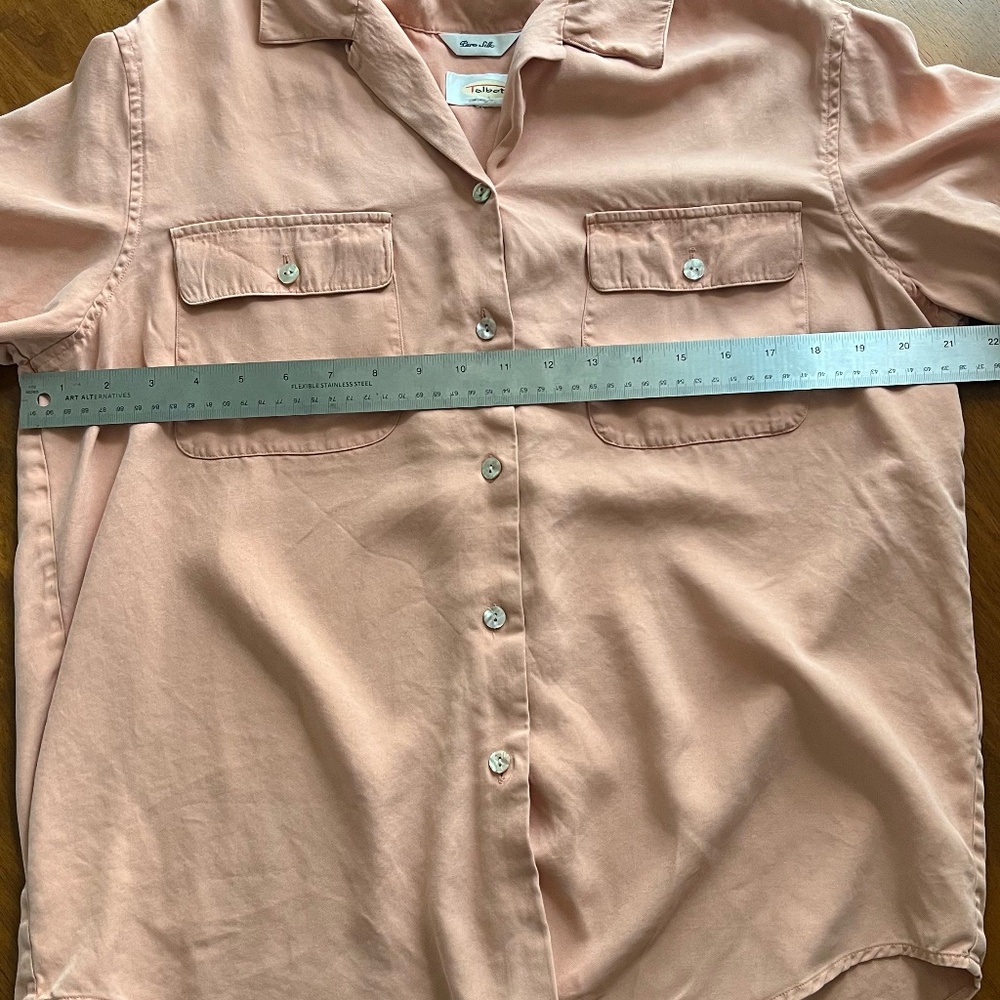 Vintage Talbots Silk Short Sleeve Button-Down - Picture 9 of 10